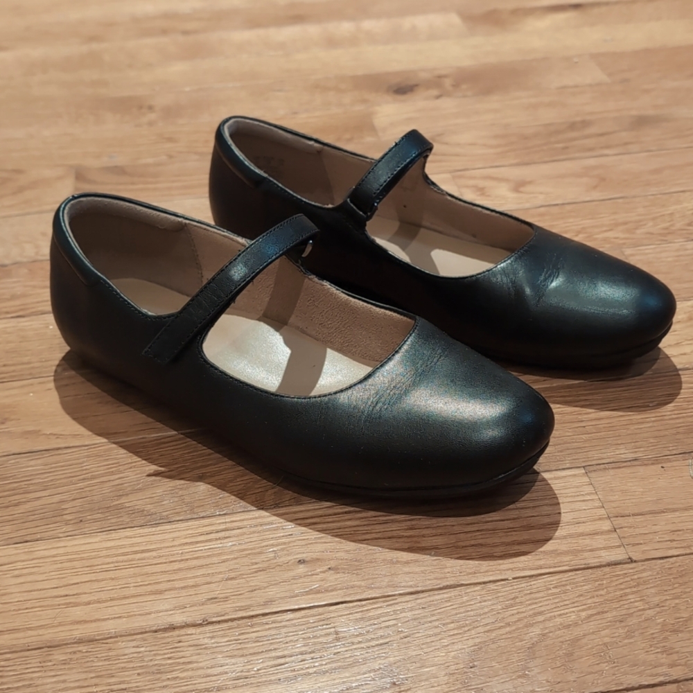 Naturalizer mary jane shoes